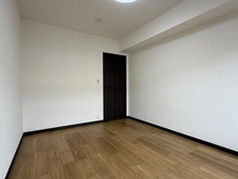 【神奈川県/横浜市金沢区並木】金沢シーサイドタウンなぎさ団地 7号棟 洋室