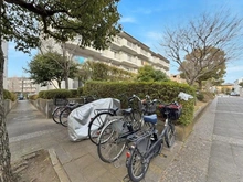 【神奈川県/横浜市金沢区並木】金沢シーサイドタウンなぎさ団地 7号棟 駐輪場