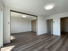 【神奈川県/横浜市南区永田台】永田台ハイツ LDK：（左）洋室