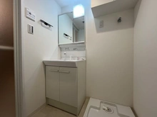 【神奈川県/川崎市麻生区虹ケ丘】虹ケ丘団地 15号棟 洗面所