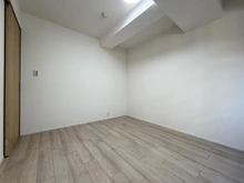 【神奈川県/横浜市鶴見区鶴見中央】ジョイフル一番館鶴見中央 洋室