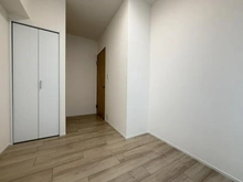 【神奈川県/横浜市鶴見区鶴見中央】ジョイフル一番館鶴見中央 洋室