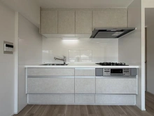 【神奈川県/川崎市高津区蟹ケ谷】ニューウェルテラス元住吉 キッチン