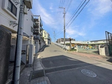 【神奈川県/川崎市高津区蟹ケ谷】ニューウェルテラス元住吉 前面道路