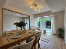 【東京都/立川市富士見町】コスモ立川サングレイス LDK：家具・調度品は価格に含まれません
奥：洋室