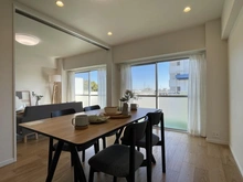 【神奈川県/川崎市宮前区宮崎】コートハウス宮前平 LDK：奥：洋室