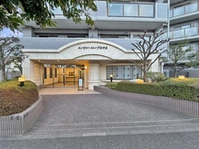 【神奈川県/横浜市泉区和泉中央南】エンゼルハイムいずみ中央 アプローチ