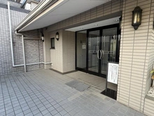 【東京都/八王子市小比企町】ワコーレガーデンヒルズ八王子 エントランス