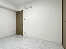 【神奈川県/川崎市高津区蟹ケ谷】ニューウェルテラス第6日吉 サービスルーム（納戸）