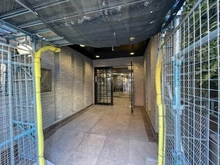 【神奈川県/横浜市港北区下田町】ライオンズガーデン日吉 エントランス：大規模修繕工事中