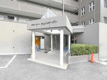 【神奈川県/横浜市南区六ツ川】グランコート六ツ川ガーデン アプローチ