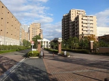 【神奈川県/川崎市高津区久本】メイフェアパークス溝の口 C棟 敷地内