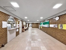 【東京都/八王子市椚田町】めじろ台ハイム エントランス