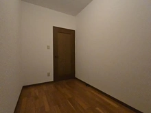 【神奈川県/横浜市青葉区奈良】ヴェルディール奈良 4号棟 サービスルーム（納戸）