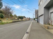 【神奈川県/横浜市旭区川井本町】ダイアパレス三ツ境 前面道路