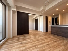 【神奈川県/横浜市都筑区池辺町】クオス鴨居IIレジデンシャルステージ LDK：奥：洋室