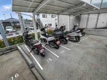 【神奈川県/川崎市宮前区梶ケ谷】エクストール宮前の丘 バイク置場