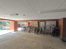 【東京都/世田谷区上北沢】シャンピア北沢 駐輪場