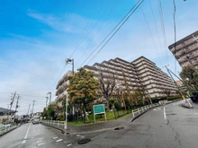 【東京都/調布市染地】ライオンズマンション調布 D棟 外観