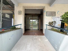 【神奈川県/川崎市中原区下小田中】プラネット元住吉 アプローチ：大規模修繕工事中