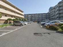 【神奈川県/横浜市鶴見区元宮】鶴見スカイハイツ A棟 駐車場