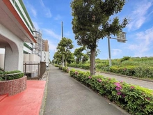 【神奈川県/川崎市高津区北見方】角栄多摩川ハイホーム 前面歩道