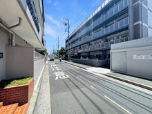 【神奈川県/横浜市鶴見区市場下町】エンゼルハイム鶴見第2 前面道路