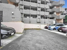 【神奈川県/川崎市高津区下作延】 イトーピア梶ヶ谷パークサイド 駐車場