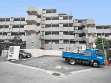 【神奈川県/川崎市高津区下作延】 イトーピア梶ヶ谷パークサイド 外観