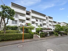 【神奈川県/横浜市青葉区鴨志田町】グリーンヒル鴨志⽥東団地 3号棟 外観