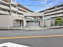 【神奈川県/川崎市高津区上作延】ライオンズ溝の口レジデンス 駐車場入口