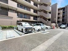 【神奈川県/川崎市高津区千年】ライオンズプラザ武蔵新城 駐車場