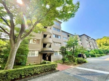 【神奈川県/横浜市都筑区荏田南】かしの木台ハイツ 6号棟 外観