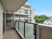 【神奈川県/川崎市宮前区梶ケ谷】ユニーブル宮崎台 バルコニー