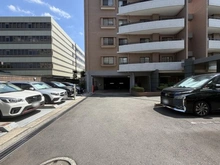 【神奈川県/川崎市高津区久本】クレッセント溝の口III 駐車場