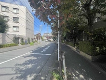 【神奈川県/川崎市宮前区野川台】ベルググランデ鷺沼 前面道路