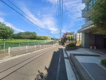 【神奈川県/横浜市鶴見区東寺尾】ライオンズガーデン横濱寺尾オークステージ 前面道路