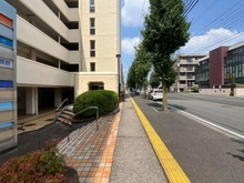 【神奈川県/川崎市宮前区宮崎】東急ドエル宮崎台バーズビレジ A棟 前面道路