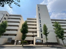 【神奈川県/川崎市宮前区宮崎】東急ドエル宮崎台バーズビレジ A棟 外観：右側　A棟
