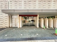 【神奈川県/川崎市宮前区土橋】ルネサンス宮前ハーモニープレイス エントランス