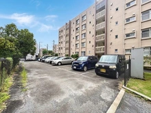 【神奈川県/川崎市宮前区神木本町】長尾住宅 8号棟 駐車場