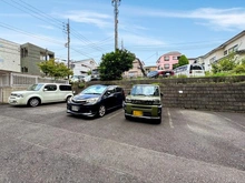 【神奈川県/横浜市青葉区市ケ尾町】西市ヶ尾ドエリング B棟 駐車場