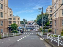 【神奈川県/横浜市港北区篠原町】篠原コーポラス A棟 前面道路