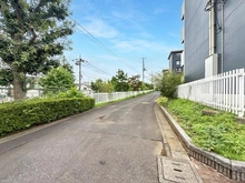 【神奈川県/横浜市青葉区すすき野】すすき野第2団地第1住宅 第8-12号棟 前面道路