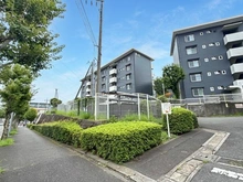 【神奈川県/横浜市青葉区すすき野】すすき野第2団地第1住宅 第8-12号棟 外観：中央