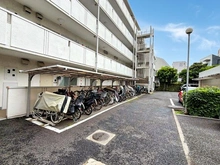 【東京都/世田谷区玉川】二子玉川ロイヤルマンション 駐輪場