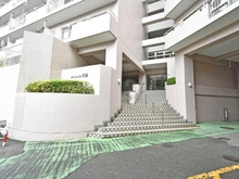 【神奈川県/川崎市高津区下作延】クイーンハイツ久地 アプローチ