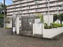 【神奈川県/川崎市高津区下作延】クイーンハイツ久地 共用部
