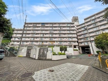 【神奈川県/川崎市高津区下作延】クイーンハイツ久地 外観
