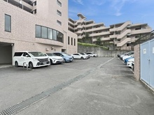 【神奈川県/川崎市高津区久地】溝の口北パークホームズ 駐車場